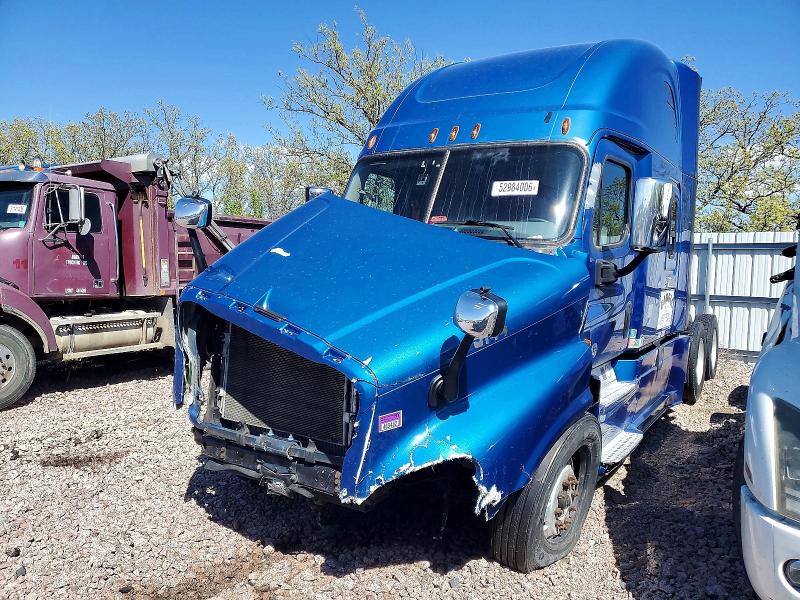 2017 Freightliner All other VIN 3AKJGLDR1HSHR5144 COPART salvage auction — FRONT END, SN, sold $4,850 on 2026-08-18 (photo 2)