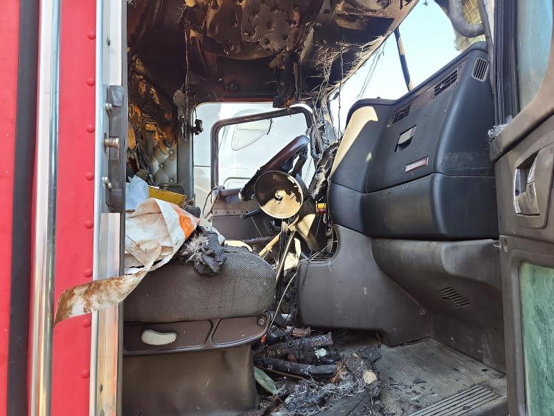 2007 Kenworth All other VIN 1XKAD49X27R154199 COPART salvage auction — Burn Engine, NX, sold $275 on 2026-07-09 (photo 5)