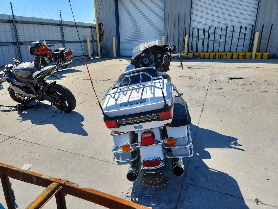 2009 Harley-davidson Fl VIN 1HD1FC4169Y624261 COPART salvage auction — FRONT END, Il - Salvage Certificate, sold $1,300 on 2026-07-09 (photo 4)