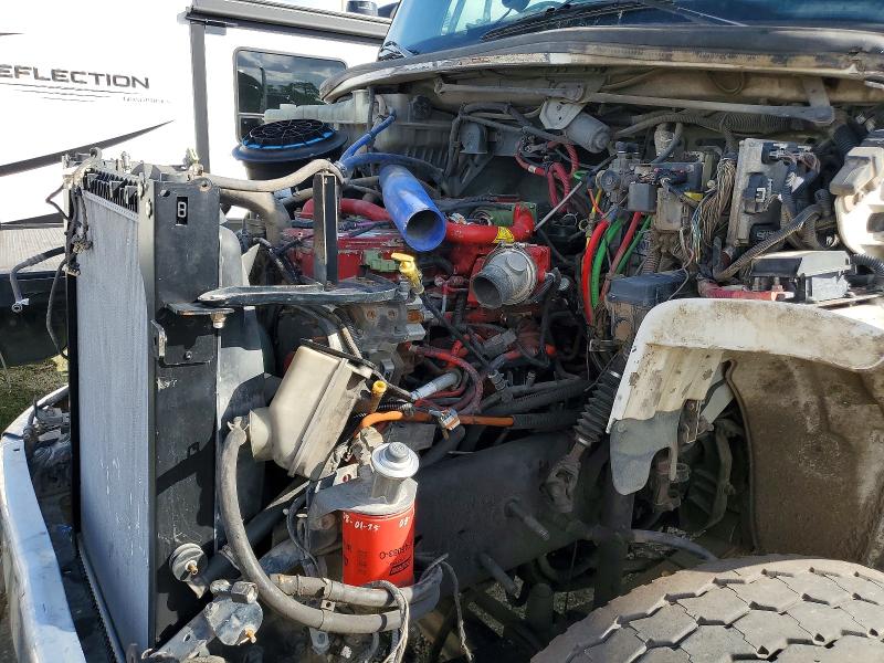 2017 Freightliner All other VIN 1FVHCYCY4HHJF4640 COPART salvage auction — MECHANICAL, CY, sold $5,000 on 2026-07-10 (photo 9)