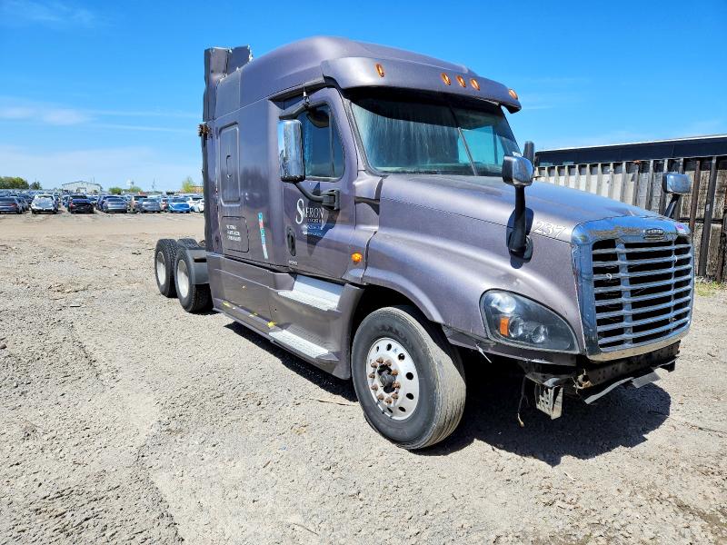 2017 Freightliner All other VIN 1FUJGLDV8HLHM1686 — COPART salvage auction photo