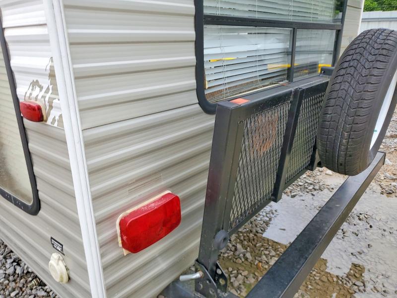 2013 Cherokee by forest r 26rl VIN 4X4TCKB20DK018436 COPART salvage auction — ROOF, MS - CERT OF TITLE - FLOOD SALVAGE, sold $3,300 on 2026-07-09 (photo 8)