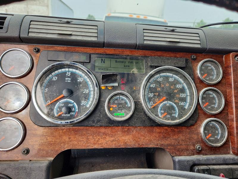 2016 Freightliner All other VIN 1FUJGLD57GLHB6949 COPART salvage auction — SIDE, NE - CERTIFICATE OF TITLE (P), sold $3,050 on 2026-07-23 (photo 8)