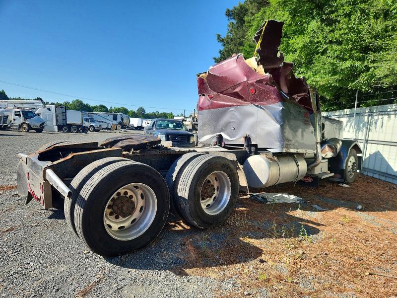 1999 Peterbilt All other VIN 1XP5DB9XXXD485223 COPART salvage auction — ROLLOVER, ST, sold $1,200 on 2026-07-09 (photo 4)
