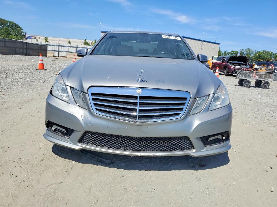 2011 Mercedes-benz E-class VIN WDDHF2EBXBA451057 COPART salvage auction — MINOR DENT/SCRATCHES, Nc - Certificate Of Title (P), sold $3,750 on 2026-07-29 (photo 5)