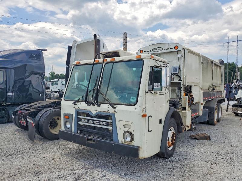 2015 Mack All other VIN 1M2AU04C0FM009503 COPART salvage auction — MECHANICAL, GA - CERTIFICATE OF TITLE, sold $5,300 on 2026-07-29 (photo 2)
