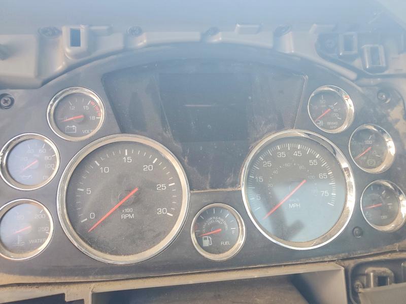 2017 Kenworth All other VIN 1XKYAP8X5HJ171685 COPART salvage auction — STRIPPED, CT, sold $1,450 on 2026-07-07 (photo 8)