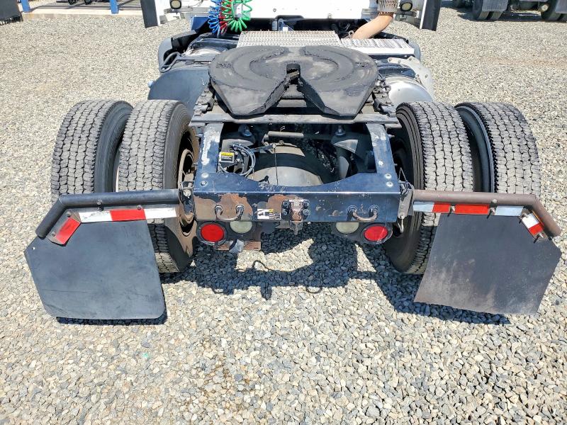 2017 Peterbilt All other VIN 1XPBA48X1HD428581 COPART salvage auction — NORMAL WEAR, DV, sold $6,500 on 2026-07-29 (photo 9)