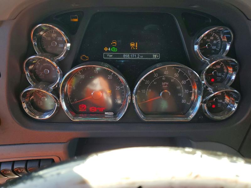 2017 Peterbilt All other VIN 1XPBD49X2HD392907 COPART salvage auction — ALL OVER, IN - CERT OF TITLE-SALVAGE TITLE (P), sold $2,050 on 2026-07-23 (photo 8)