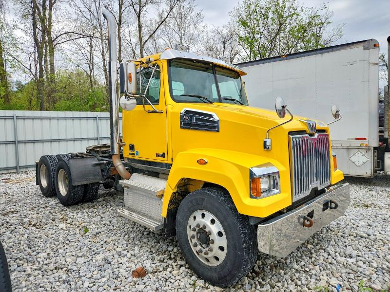 2020 Western star/auto car All other VIN 5KJJAVDV3LPKV8743 COPART salvage auction — NORMAL WEAR, OH - CERTIFICATE OF TITLE, sold $29,000 on 2026-07-28 (photo 1)