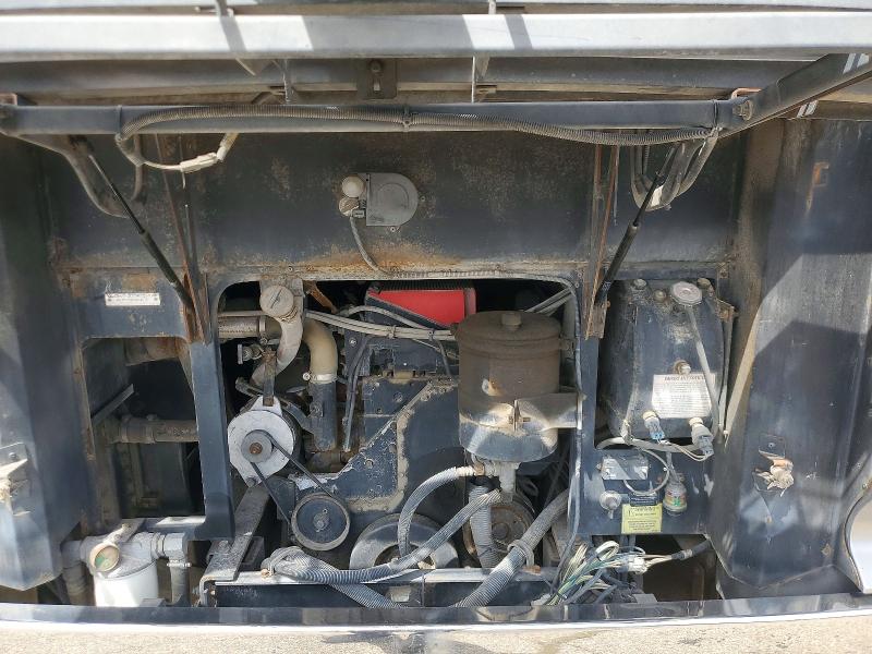 2003 Fleetwood rv All other VIN 4VZAT34903C043972 COPART salvage auction — SIDE, SD - DEALER ONLY CLEAN TITLE, sold $5,100 on 2026-09-08 (photo 7)