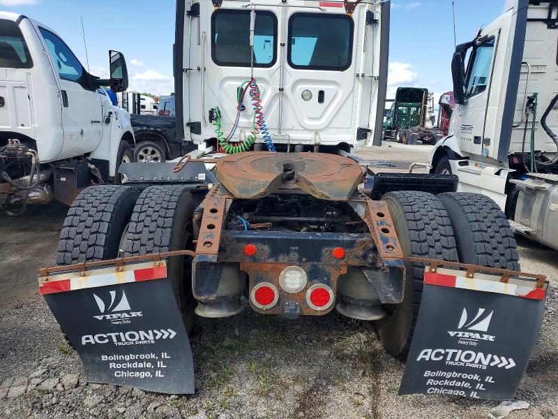 2018 Freightliner All other VIN 1FUBGAD96JLJV5406 COPART salvage auction — MINOR DENT/SCRATCHES, AL - CERTIFICATE OF TITLE (P), sold $12,500 on 2026-07-28 (photo 6)