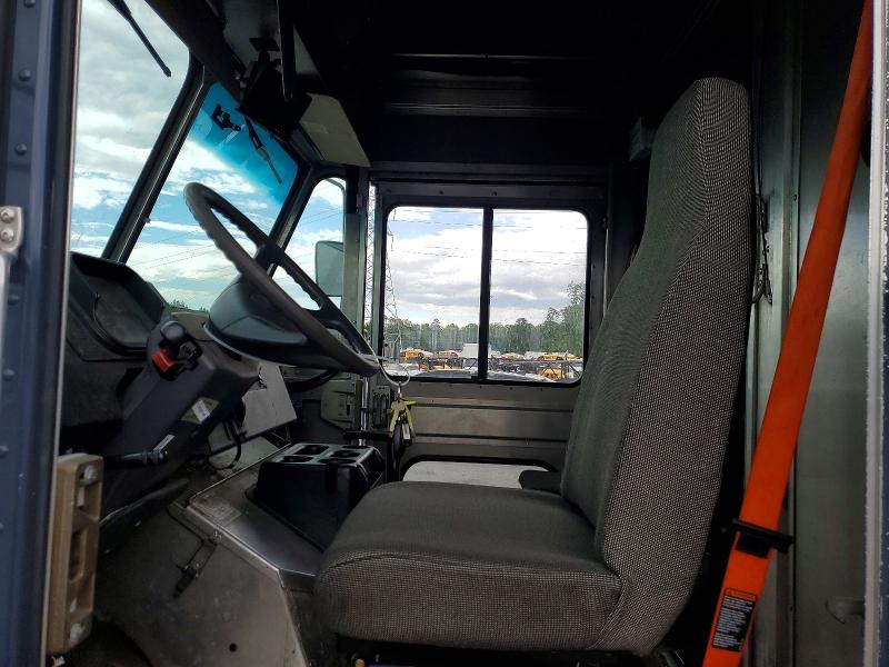 2020 Frht - freightliner All other VIN 4UZAC2EA2LCMH8004 COPART salvage auction — NORMAL WEAR, CT, sold $17,200 on 2026-07-14 (photo 7)