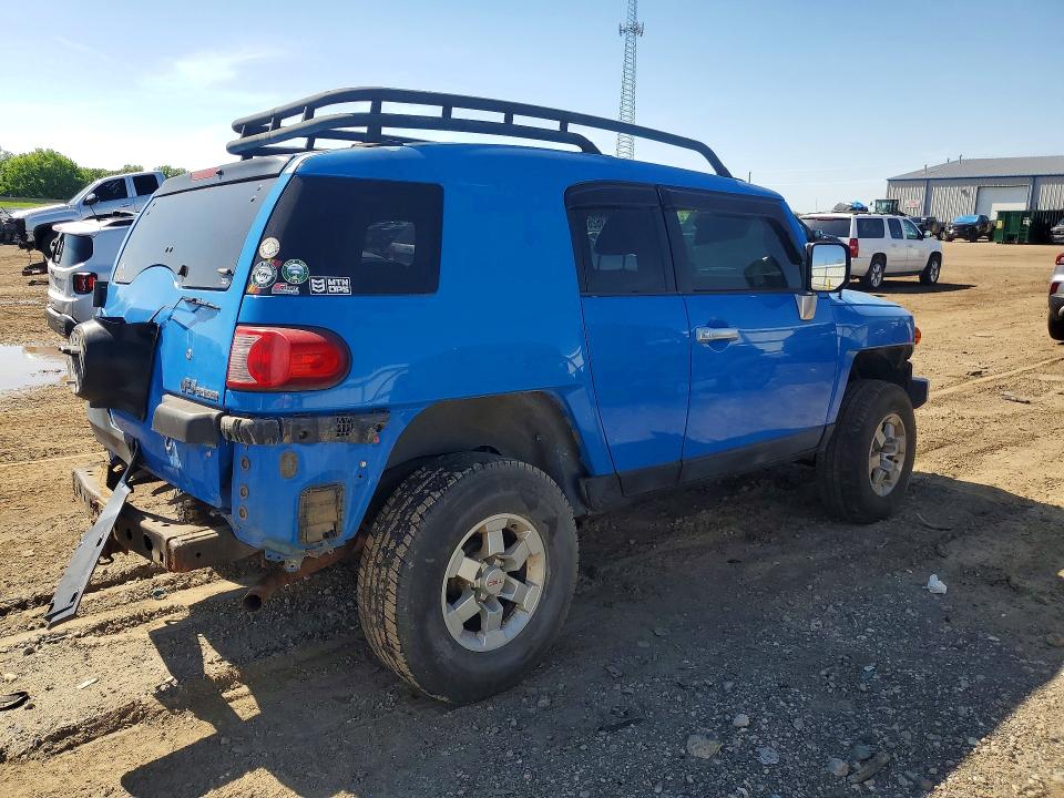 2007 Toyota Fj cruiser VIN JTEBU11F170043645 COPART salvage auction — REAR END, FL - CERTIFICATE OF TITLE, sold $2,350 on 2026-07-31 (photo 3)