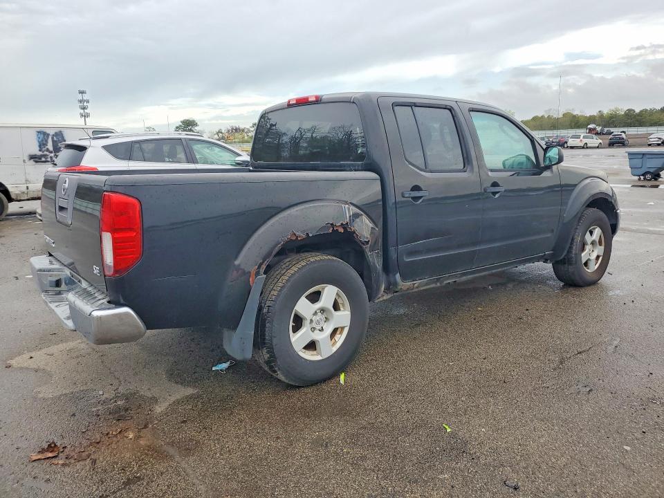 2006 Niss Frontier VIN 1N6AD07W35C403637 COPART salvage auction — MINOR DENT/SCRATCHES, NY - CERTIFICATE OF TITLE, sold $1,500 on 2026-07-08 (photo 3)