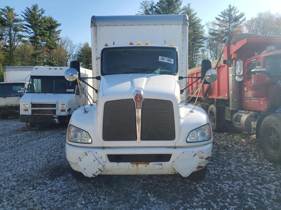 2013 Kenworth All other VIN 2NKHHM7X8DM354507 COPART salvage auction — MINOR DENT/SCRATCHES, IN - CERTIFICATE OF TITLE, sold $5,100 on 2026-07-08 (photo 5)
