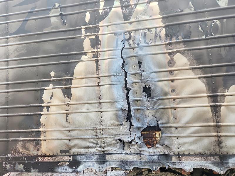 2020 Util VIN 1UYVS2536L6968203 COPART salvage auction — BURN, NU, sold $30 on 2026-09-23 (photo 6)