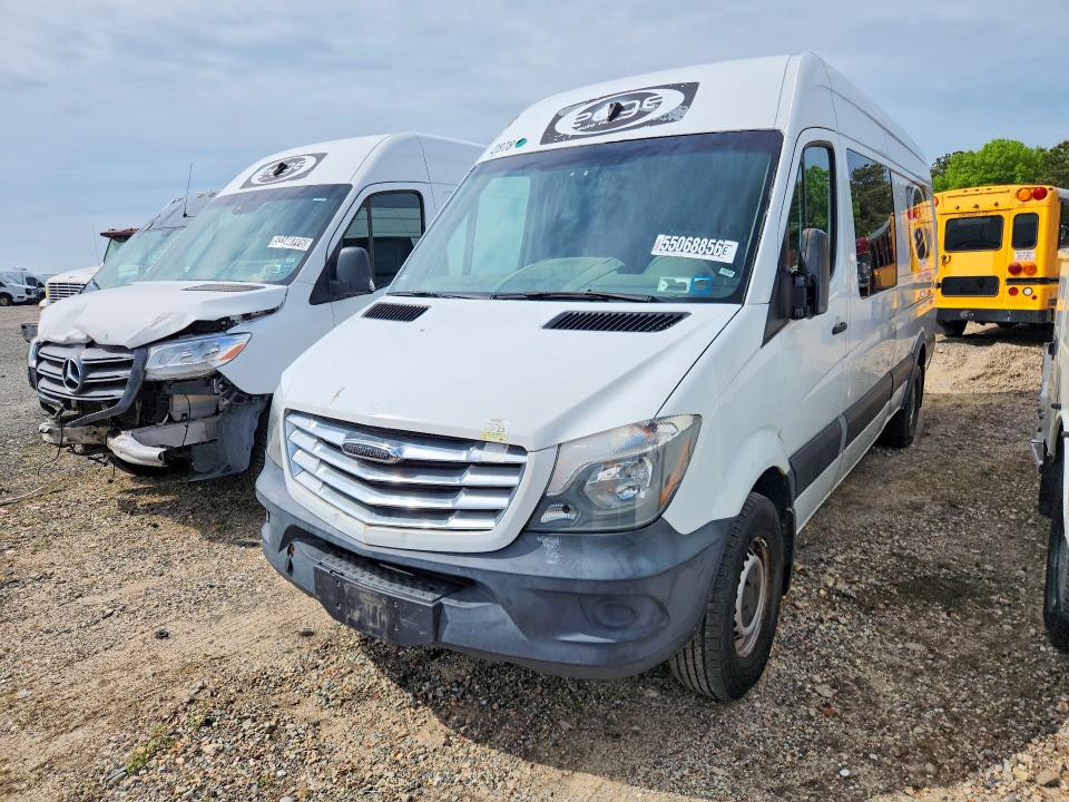 2017 Freightliner Sprinter VIN WDRPE8CD3HP510827 — COPART salvage auction photo