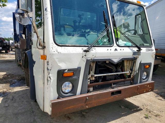 2009 Mack All other VIN 1M2AU02C19M003135 COPART salvage auction — FRONT END, CD, sold $900 on 2026-07-29 (photo 9)