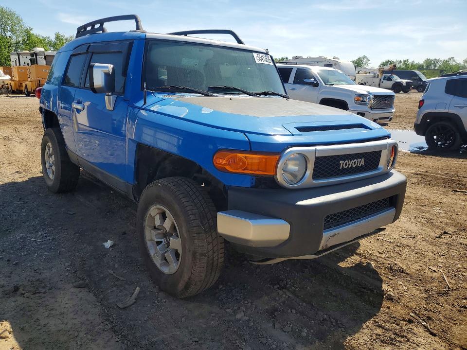 2007 Toyota Fj cruiser VIN JTEBU11F170043645 COPART salvage auction — REAR END, FL - CERTIFICATE OF TITLE, sold $2,350 on 2026-07-31 (photo 4)