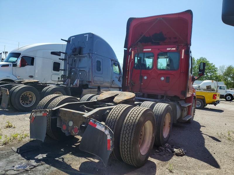 2016 Freigliner All other VIN 3AKJGBDV2GDHA6350 COPART salvage auction — NORMAL WEAR, IL - CERTIFICATE OF TITLE, sold $5,250 on 2026-07-28 (photo 4)