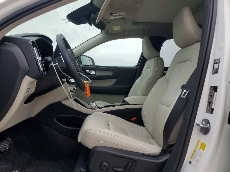 2026 Volvo Xc40 VIN YV4L12UC0T2700326 COPART salvage auction — FRONT END, Fl - Cert Of Title Slvg Rebuildable, sold $15,000 on 2026-07-28 (photo 7)