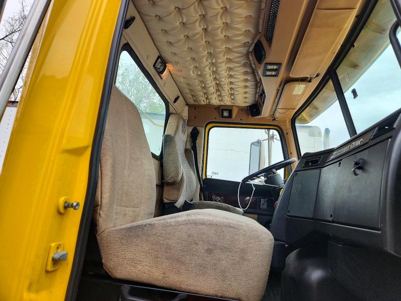 2020 Western star/auto car All other VIN 5KJJAVDV3LPKV8743 COPART salvage auction — NORMAL WEAR, OH - CERTIFICATE OF TITLE, sold $29,000 on 2026-07-21 (photo 6)