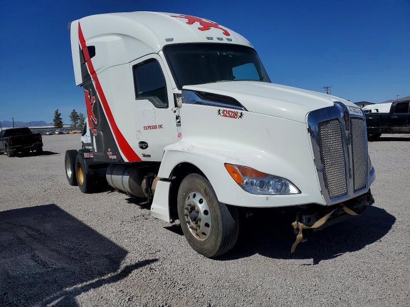 2023 Kenworth All other VIN 1XKYD49X0PJ268618 COPART salvage auction — SIDE, TX - SALVAGE VEHICLE TITLE, sold $17,200 on 2026-07-09 (photo 1)