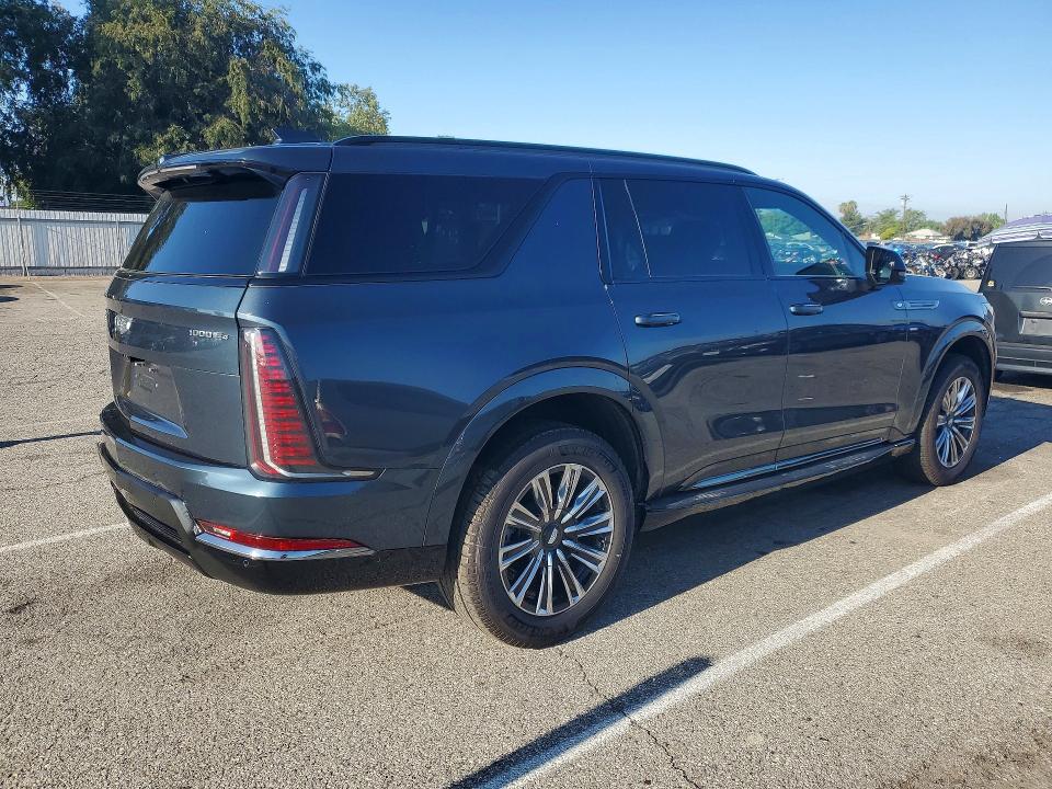 2026 Cadillac Escalade VIN 1GYLELKL6TU102577 COPART salvage auction — Rear End, MI - DIS/DLR/EXP ONLY CLEAN TITLE, sold $95,500 on 2026-05-15 (photo 3)