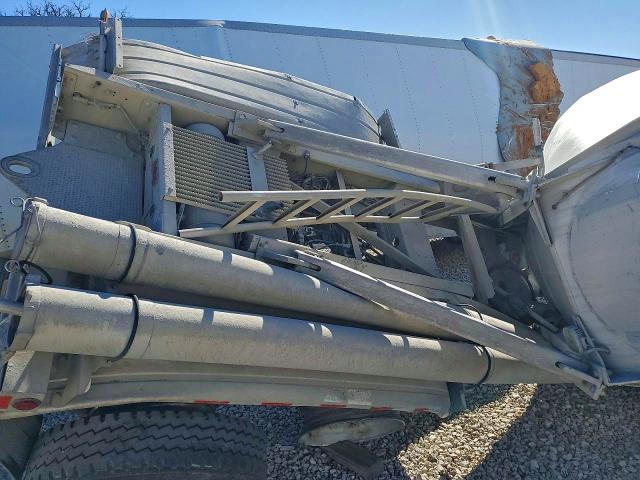 2015 Heil trailer international Heil trail VIN 5HTSN4221F7T94202 COPART salvage auction — ROLLOVER, NE - CERT OF TITLE-SALVAGE (P), sold $10 on 2026-07-09 (photo 6)