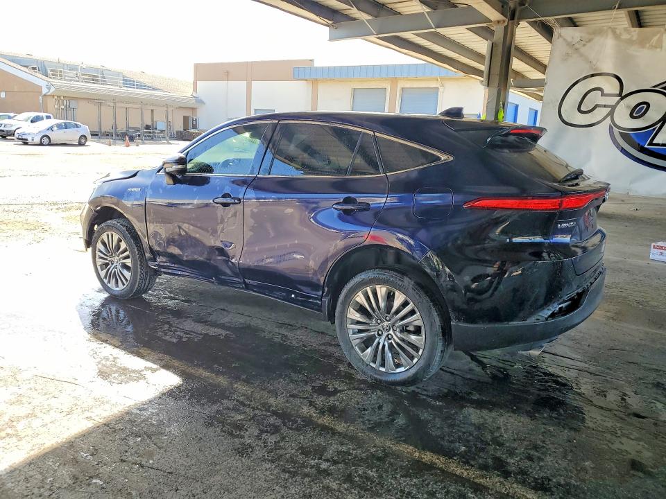 2021 Toyota Venza VIN JTEAAAAH8MJ024442 COPART salvage auction — FRONT END, CA - CERTIFICATE OF TITLE, sold $15,000 on 2026-07-09 (photo 2)