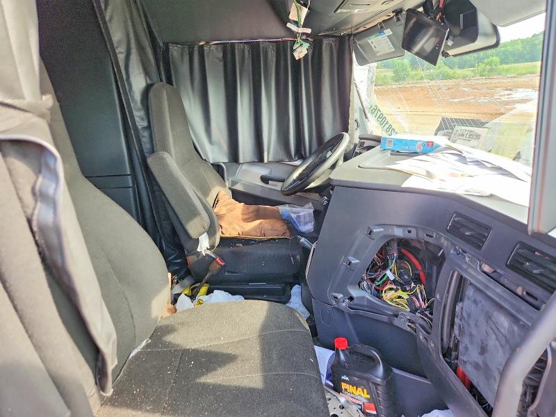 2021 Freightliner All other VIN 3AKJHHDV0MSMR7781 COPART salvage auction — FRONT END, AL - CERT OF TITLE-SALVAGE TITLE, sold $2,050 on 2026-07-30 (photo 5)