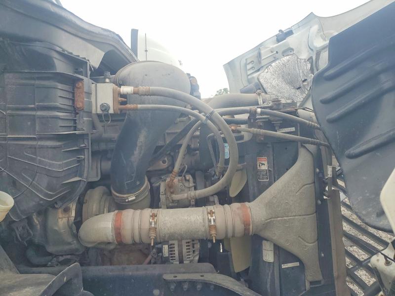 2017 Freightliner Cascadia 113 VIN 3AKBGADV9HSJD0569 COPART salvage auction — FRONT END, IN - CERTIFICATE OF TITLE, sold $175 on 2026-07-23 (photo 7)