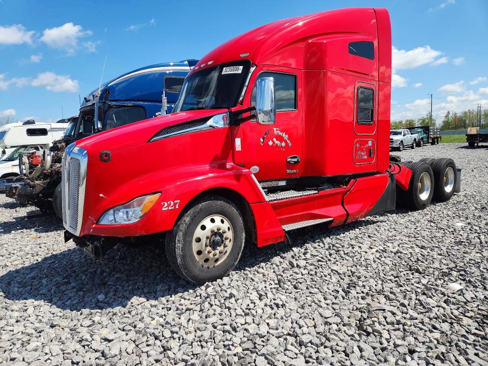 2023 Kenworth All other VIN 1XKYDP9X3PJ218099 COPART salvage auction — NORMAL WEAR, CT, sold $25,250 on 2026-07-14 (photo 9)