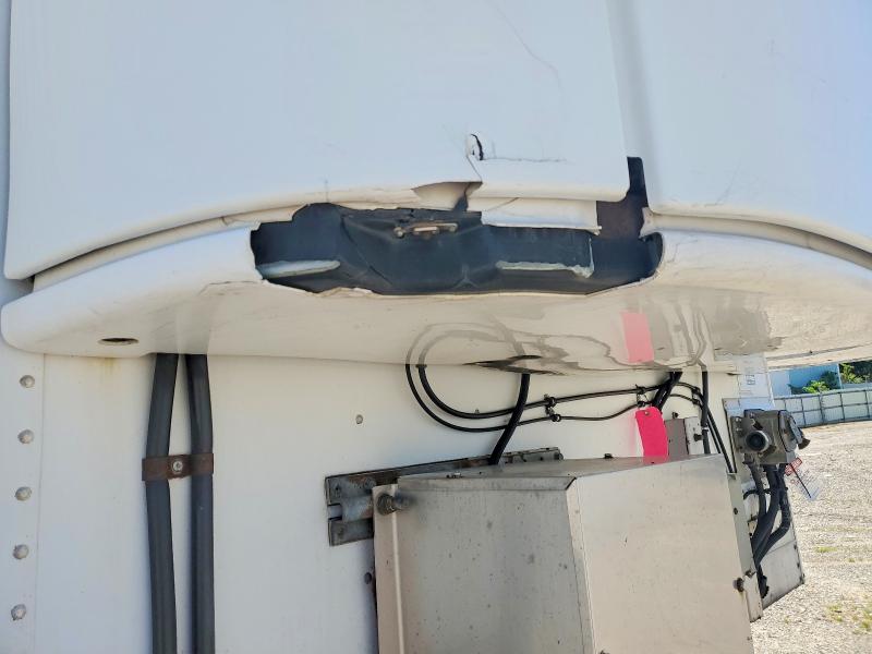 2009 Util Trailer VIN 1UYVS24839M646703 COPART salvage auction — MINOR DENT/SCRATCHES, CT, sold $2,450 on 2026-07-28 (photo 9)