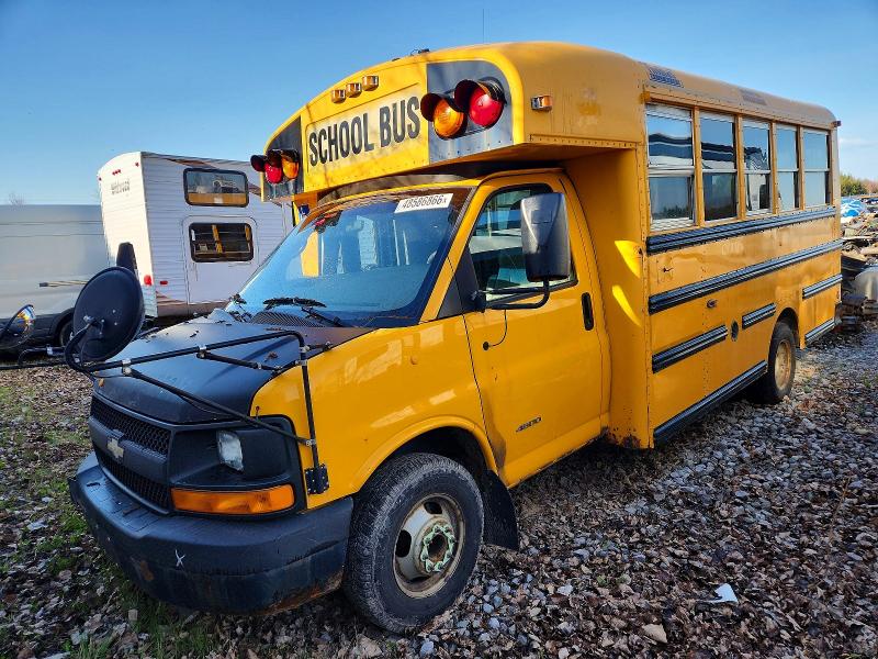 2010 Thomas Minotour g VIN 1GB9G5AG9A1165654 COPART salvage auction — NORMAL WEAR, ON - PERMIT NO BRAND - FIT, sold $2,000 on 2026-09-01 (photo 2)