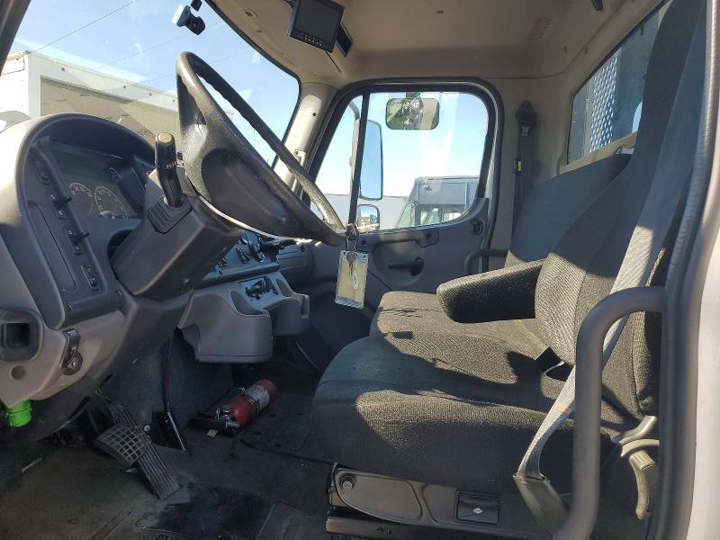 2018 Freightliner M2 106 VIN 1FVACWFD5JHJX7580 COPART salvage auction — MINOR DENT/SCRATCHES, GA - CERTIFICATE OF TITLE, sold $25,000 on 2026-07-20 (photo 7)