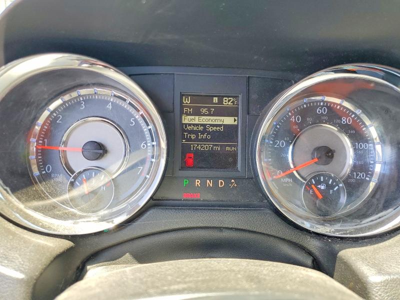 2014 Chrysler Minivan VIN 2C4RC1BG3ER444095 COPART salvage auction — NORMAL WEAR, Ca - Salvage Acquisition Billofsale, sold $750 on 2026-07-31 (photo 9)