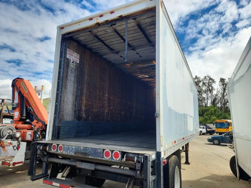 2002 Waba All models VIN 1JJV281W52L782807 COPART salvage auction — MINOR DENT/SCRATCHES, CA - DIS/DLR/EXP ONLY CLEAN TITLE, sold $2 on 2026-07-31 (photo 4)