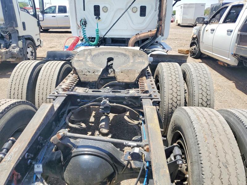 2009 Freightliner All other VIN 1FUJGECK69LAL8088 COPART salvage auction — NORMAL WEAR, CT, sold $9,600 on 2026-07-08 (photo 6)