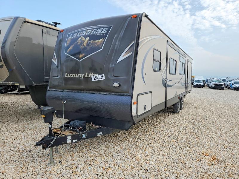 2015 Foresriver Lacrosse VIN 5ZT2LCXB2FB005768 COPART salvage auction — WATER/FLOOD, TX - SALVAGE TITLE-FLOOD DAMAGE, sold $4,650 on 2026-07-06 (photo 2)
