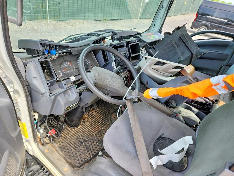 2020 Isuzu Npr VIN 54DC4W1DXLS209269 COPART salvage auction — FRONT END, Ga - Certificate Of Title (P), sold $7,000 on 2026-07-28 (photo 8)