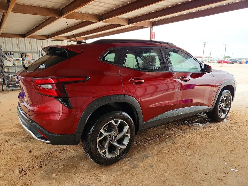 2025 Chevrolet Trax VIN KL77LHEPXSC211389 COPART salvage auction — FRONT END, Tx - Certificate Of Title, sold $10,600 on 2026-07-07 (photo 3)