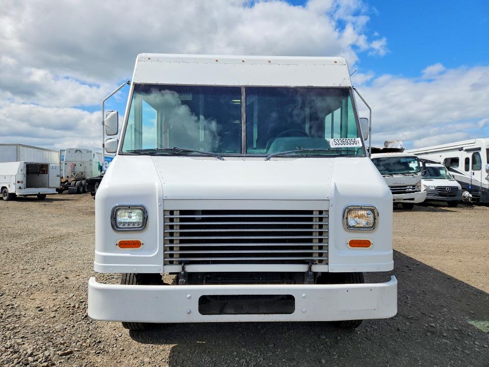 2016 Freightliner All other VIN 4UZAC2DV1GCHX0616 COPART salvage auction — MINOR DENT/SCRATCHES, CT, sold $7,000 on 2026-07-28 (photo 5)