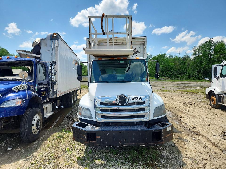 2018 Hino All other VIN 5PVNV8JT0J4S54851 COPART salvage auction — SIDE, SC, sold $1,700 on 2026-07-06 (photo 5)