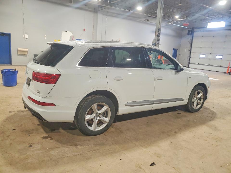2017 Audi Q7 VIN WA1WAAF77HD024215 COPART salvage auction — VANDALISM, Ns - Salvage Title, sold $350 on 2026-07-30 (photo 3)