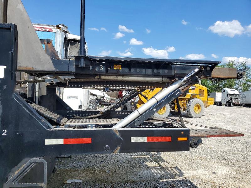2017 Cottrell Unknown VIN 5E0AX1742HG948501 COPART salvage auction — MINOR DENT/SCRATCHES, KY - CERTIFICATE OF TITLE, sold $31,750 on 2026-07-13 (photo 5)