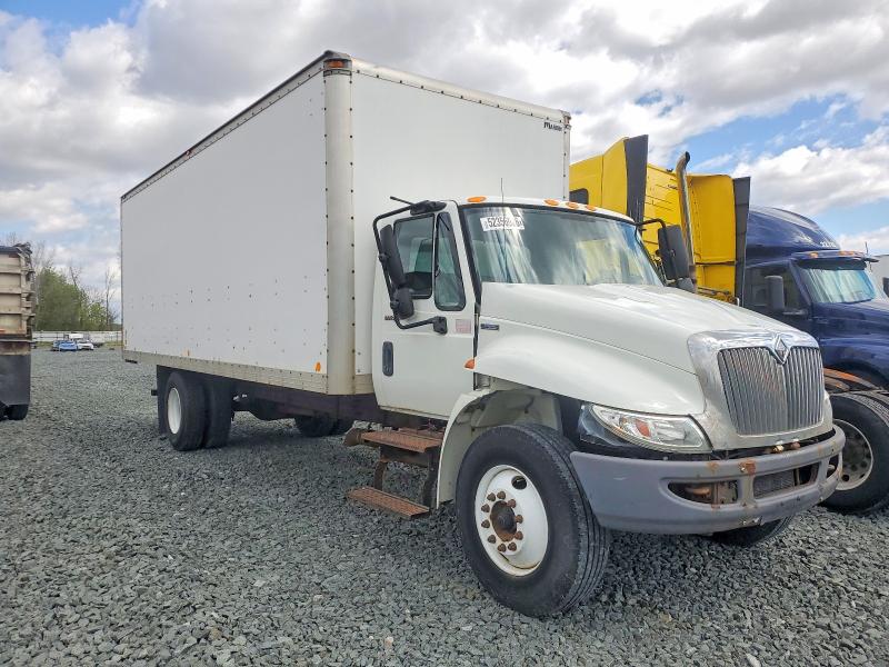 2008 Intl 4000 serie VIN 1HTMMAAMX8H564011 COPART salvage auction — ROOF, MI - CERTIFICATE OF TITLE, sold $1,000 on 2026-07-06 (photo 1)