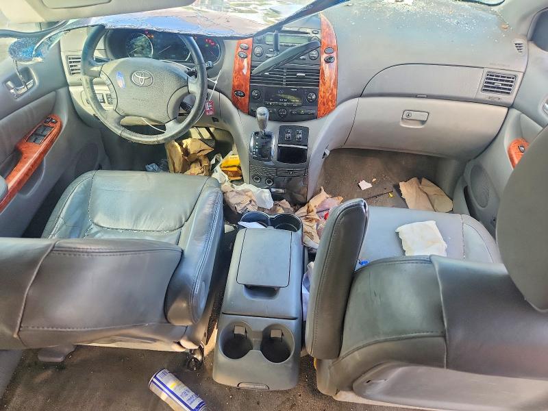 2010 Toyota Sienna VIN 5TDYK4CC6AS341623 COPART salvage auction — ROLLOVER, SC, sold $650 on 2026-07-14 (photo 8)