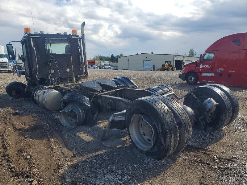 2014 Freightliner All other VIN 3AKJGNDV4EDFT2932 COPART salvage auction — ALL OVER, MN - CERT OF TITLE-SALVAGE, sold $2,750 on 2026-07-31 (photo 3)